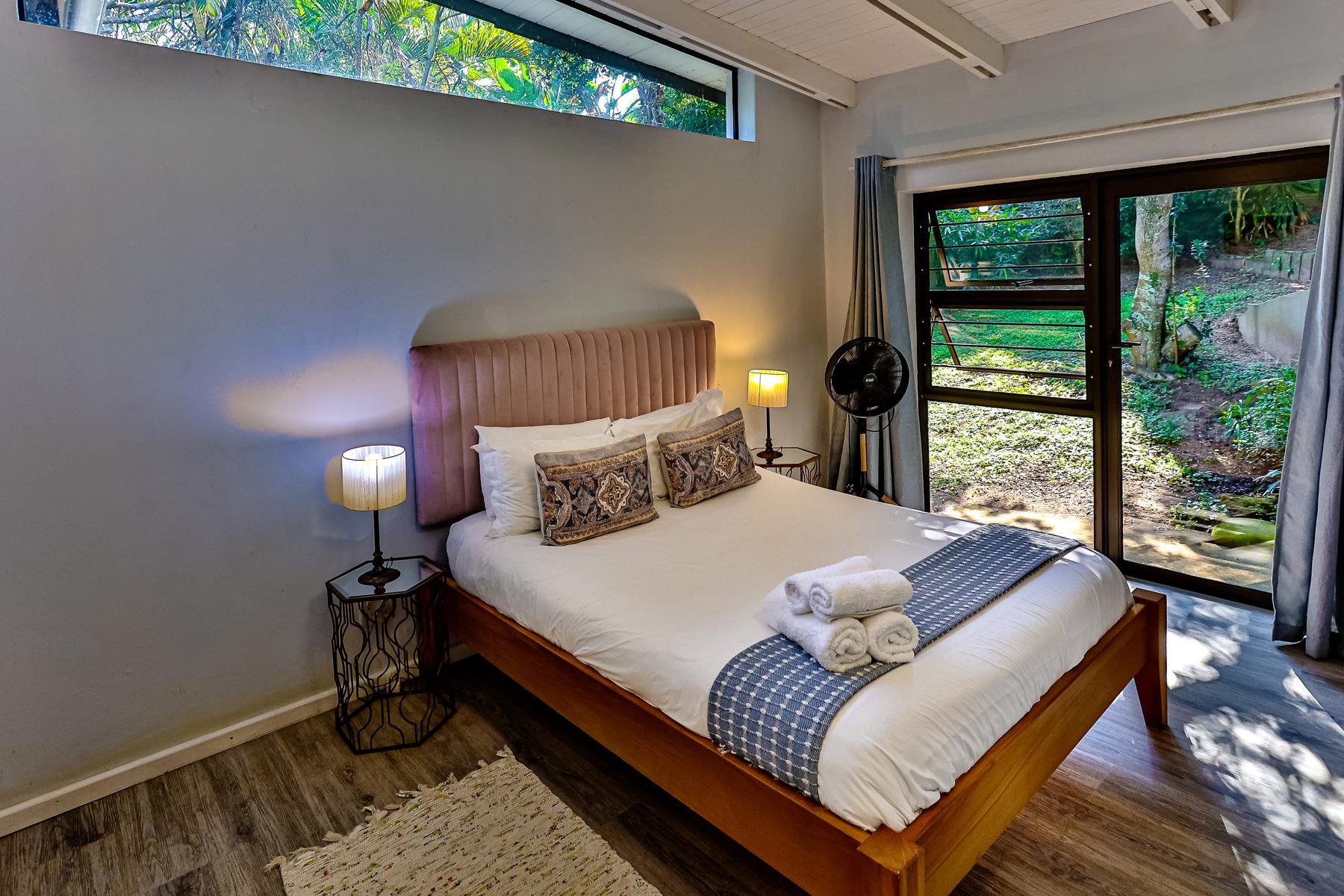 Two Shores — photo 10