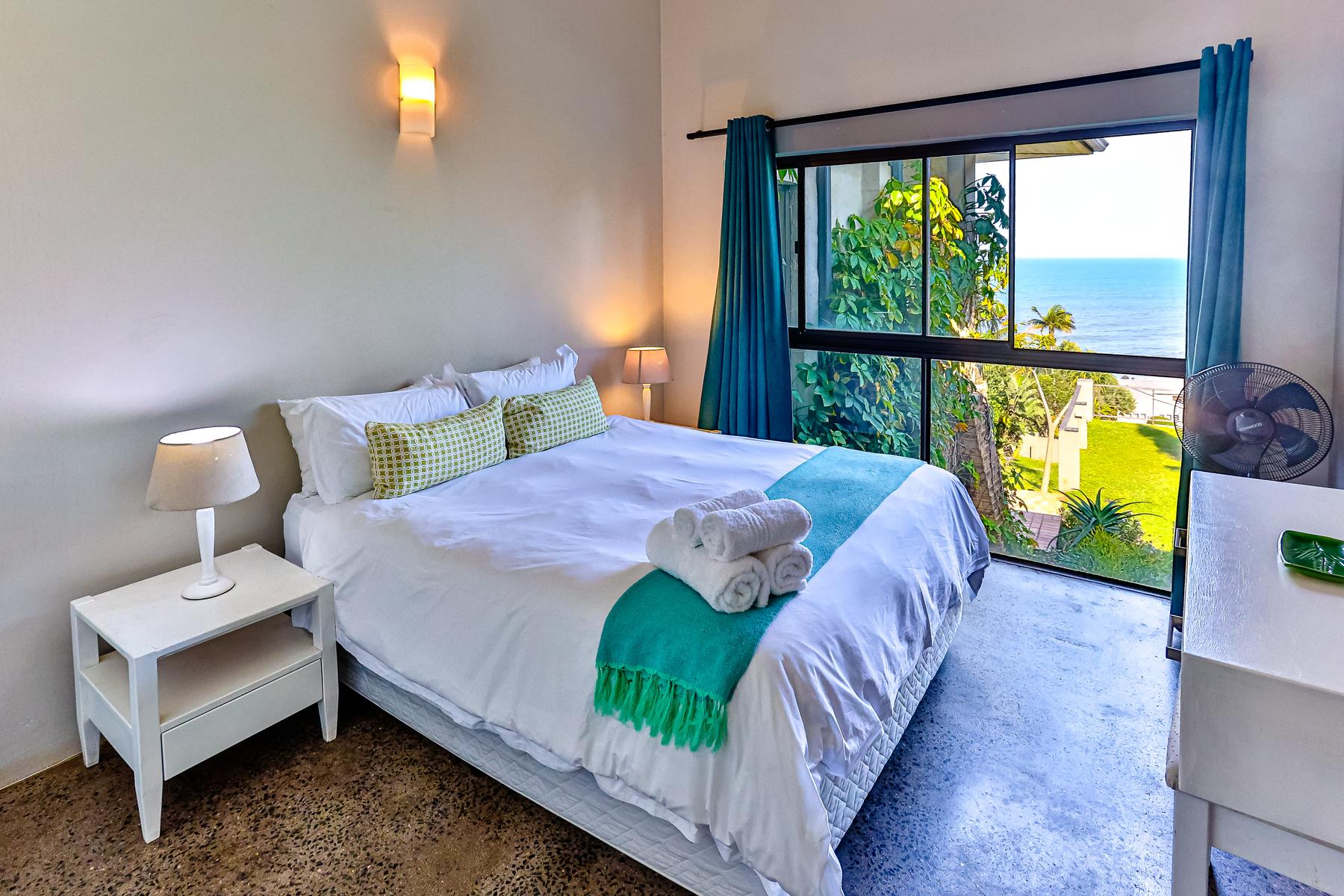 Two Shores — photo 11