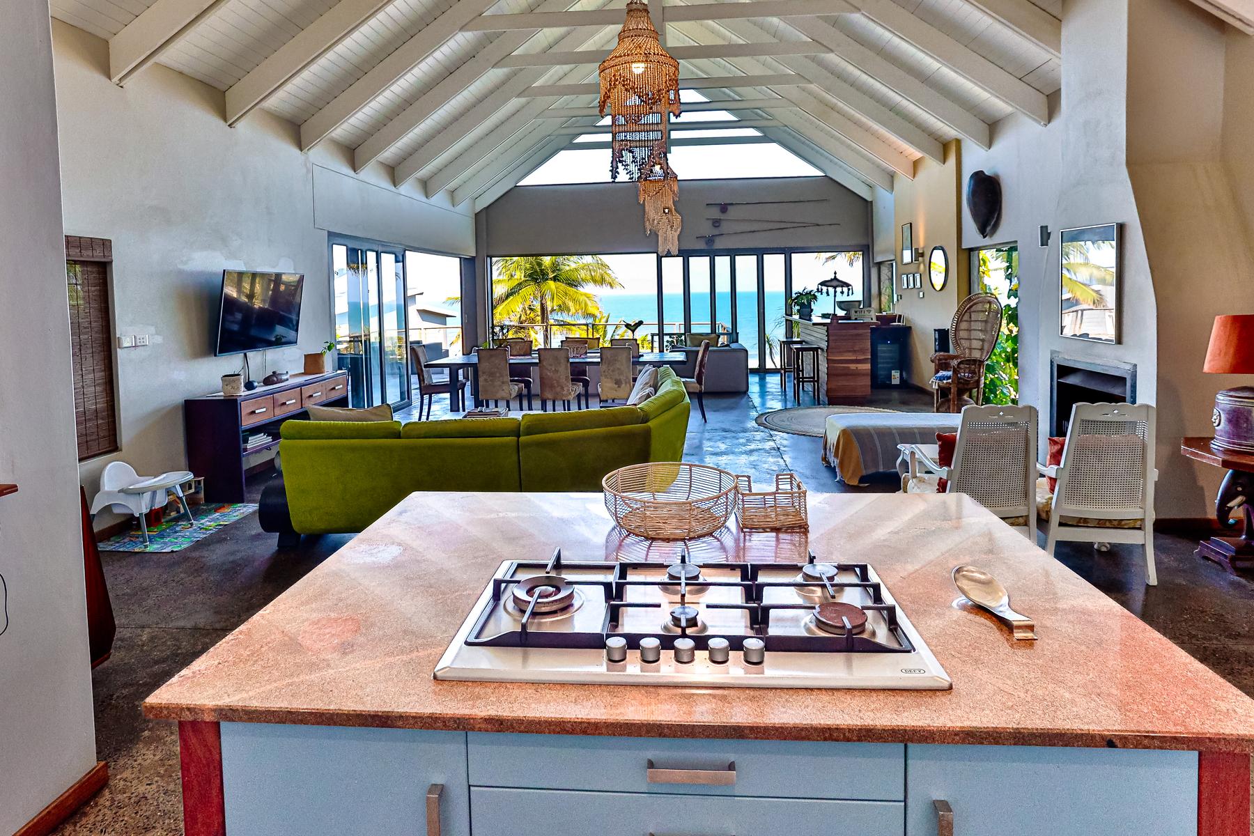 Two Shores — photo 6